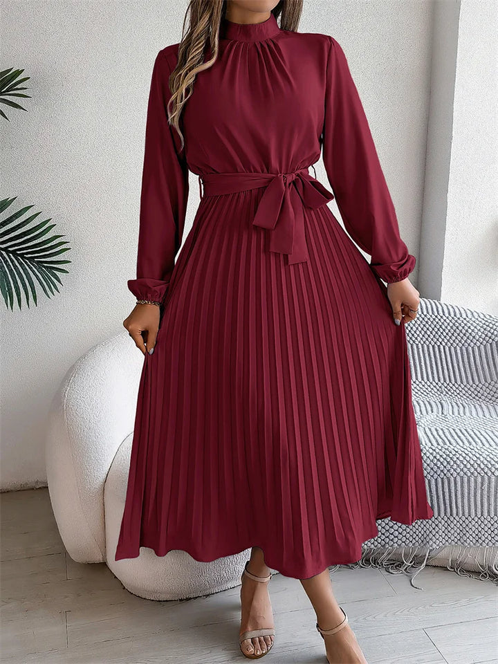 Katrine – Classic Long Dress with an Elegant Design