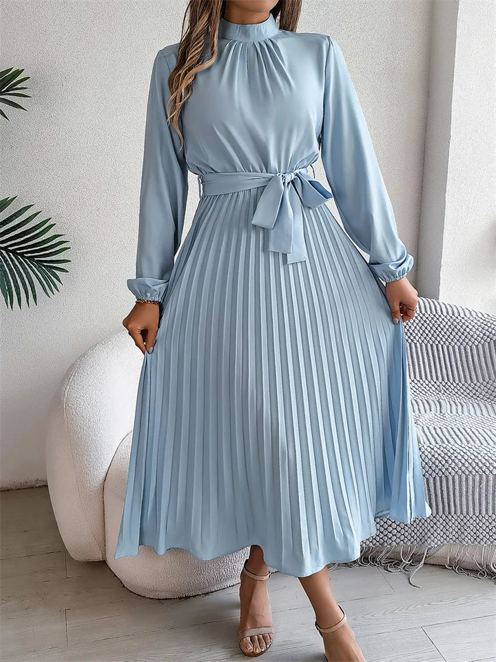 Katrine – Classic Long Dress with an Elegant Design